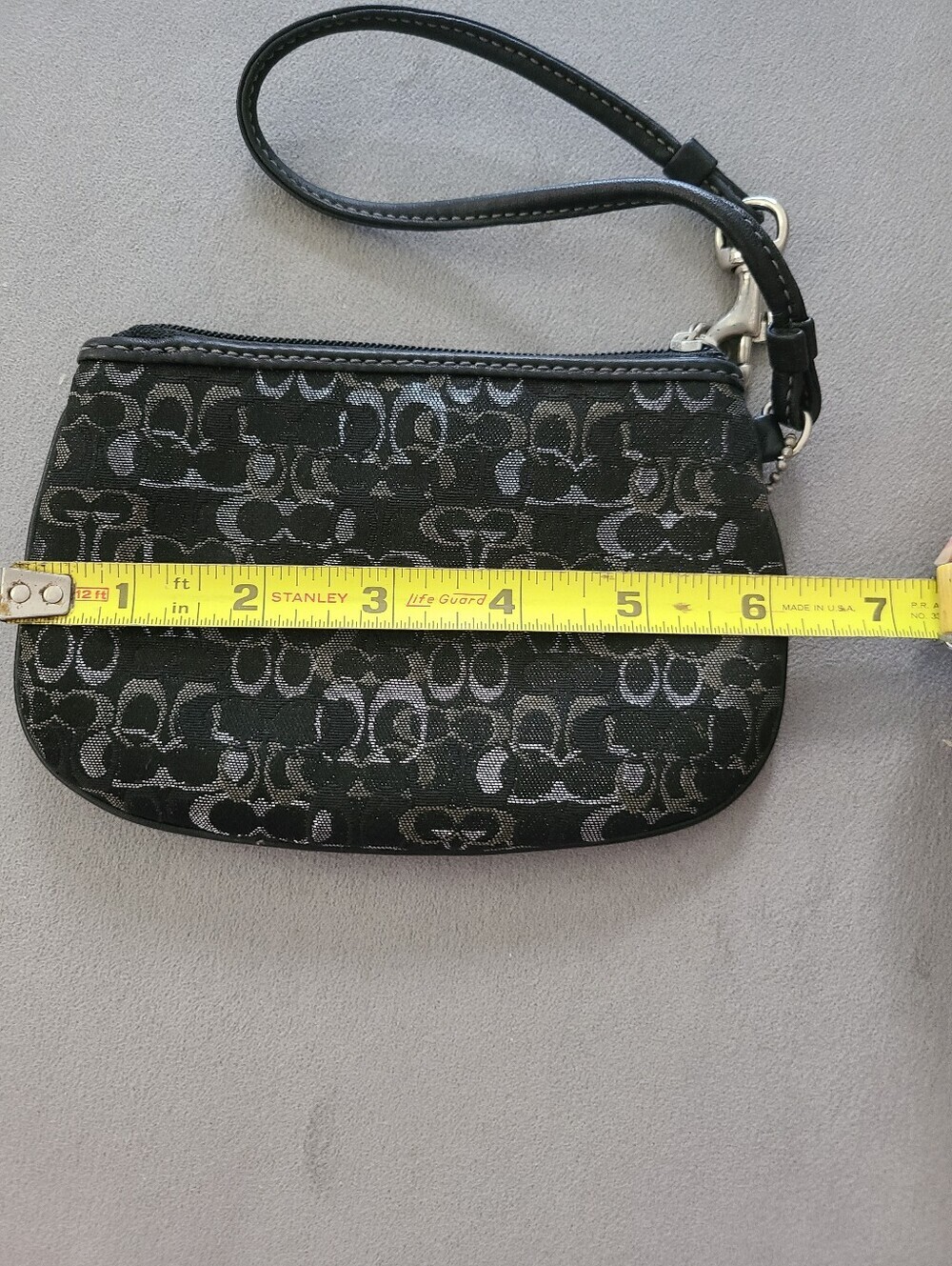 Coach wristlet - Picture 5 of 6